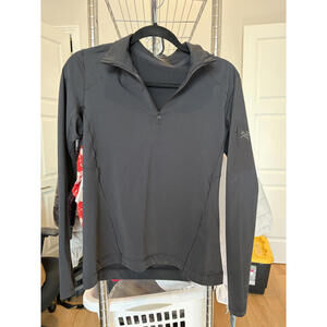 Arc'teryx Women's Pullover Quarter Zip size M in black